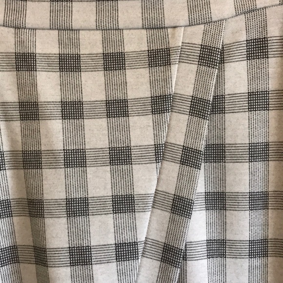 NWT CAbi Valentina Skirt - Picture 2 of 7